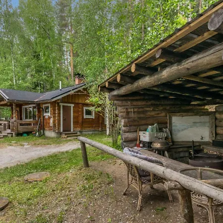 Holiday home Holiday Vuorenpeikko *